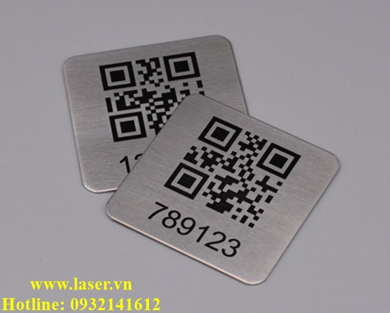 Khắc mã QR Code lên tấm inox