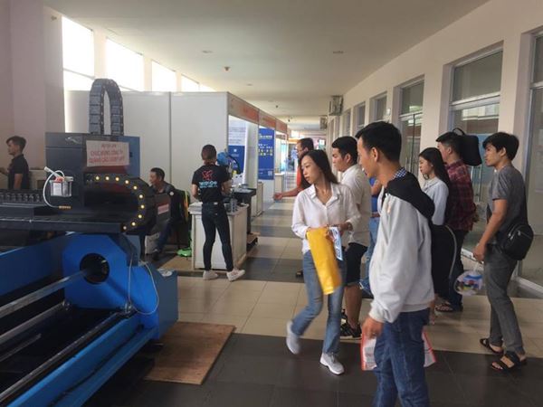 máy cắt laser kim loại