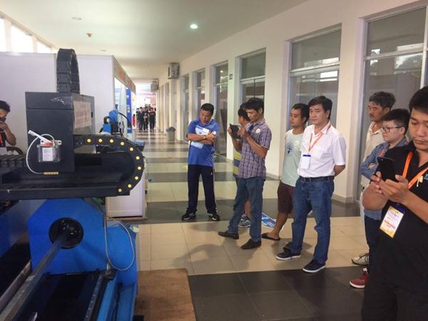 máy cắt laser kim loại