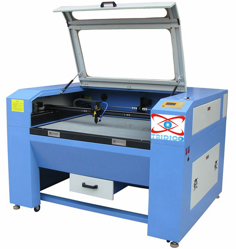 máy khắc laser 9060