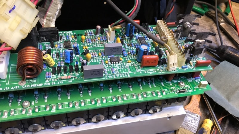 Sửa cục đẩy công suất Crest audio