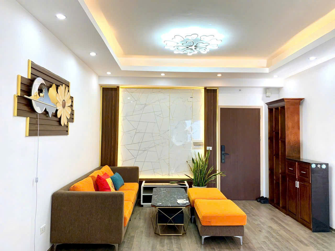 căn hộ góc 80m2 6 toà mới