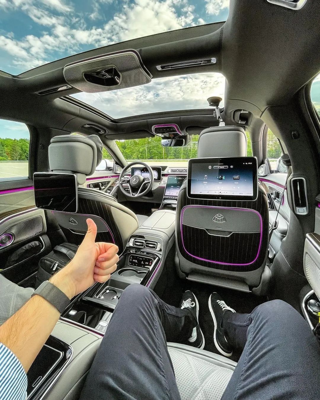 10 thiết kế nội thất ô tô ấn tượng 2023