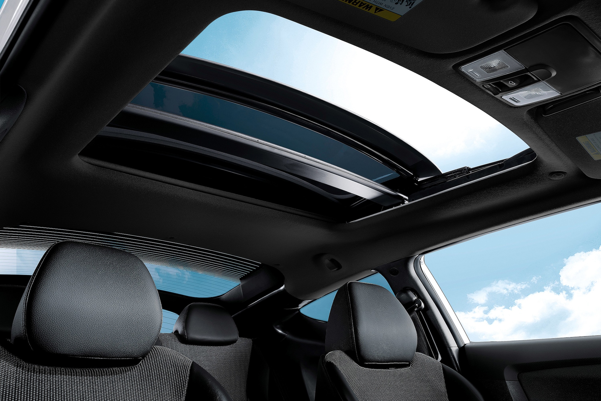 7 CÂU HỎI THƯỜNG GẶP VỀ CỬA SỔ TRỜI TRÊN Ô TÔ