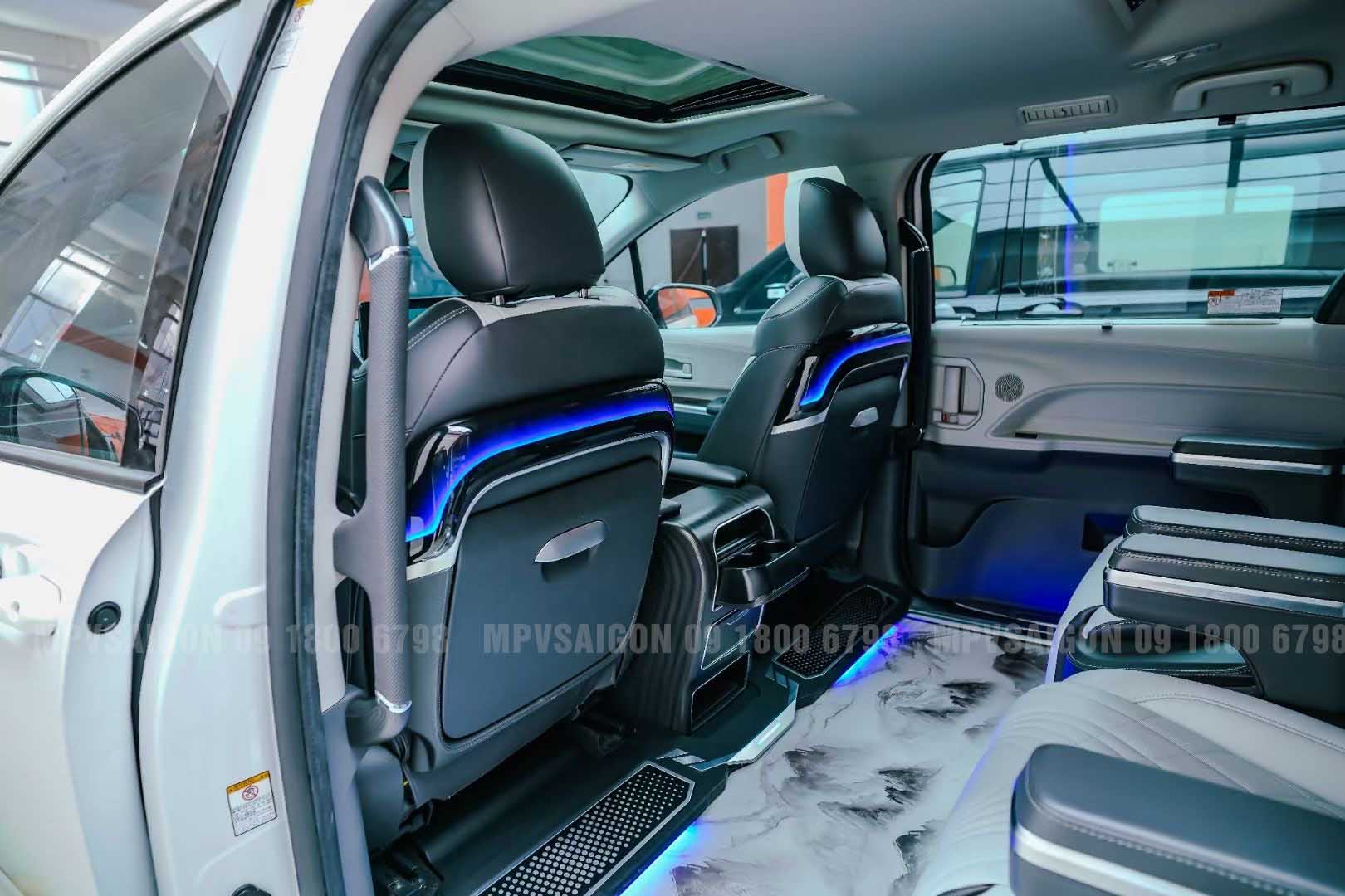 BÀN XẾP LƯNG GHẾ LED CHẠY HIỆN ĐẠI DÀNH CHO CÁC DÒNG XE CAO CẤP TẠI MPVSAIGON