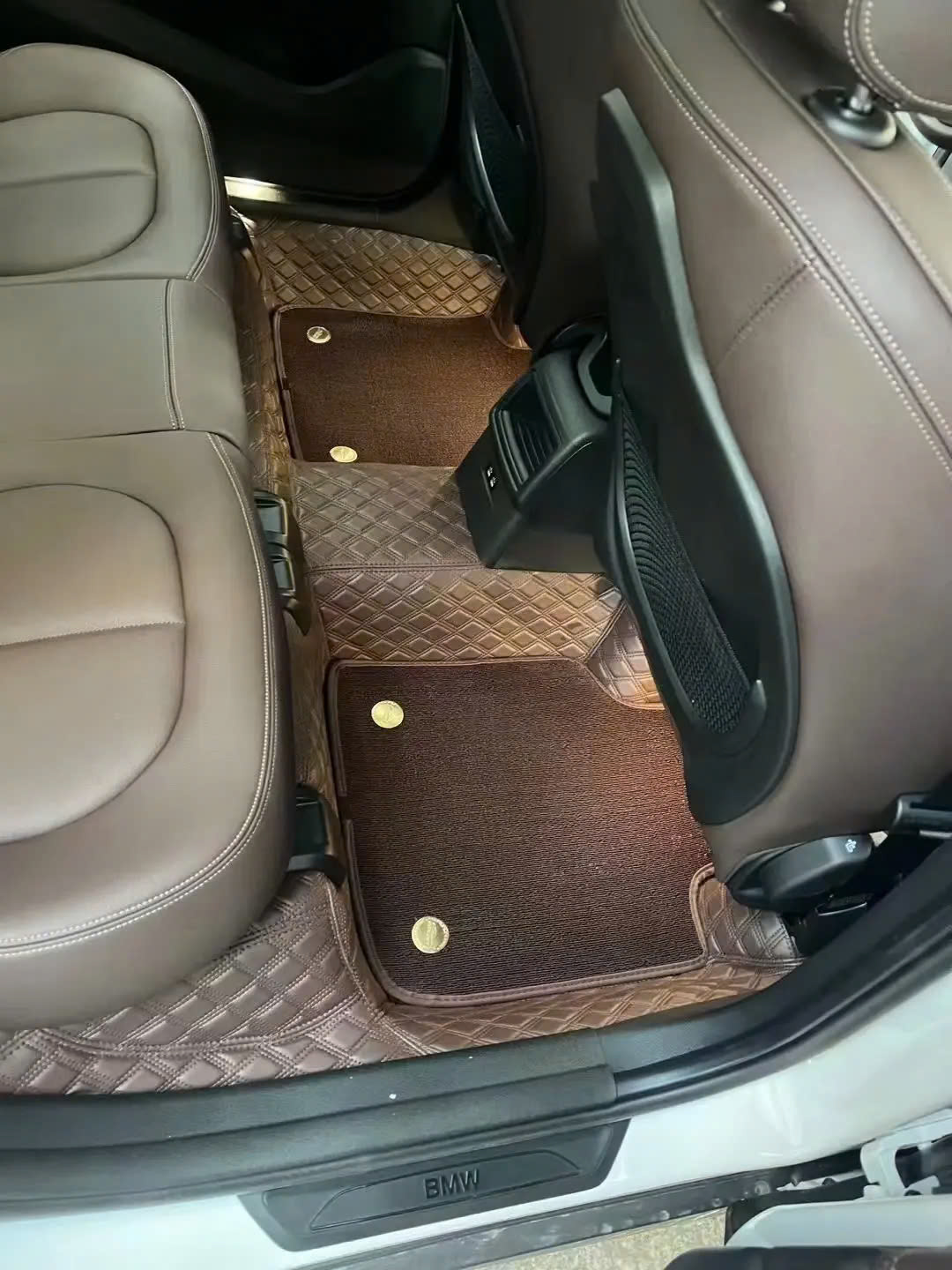 COMBO NỘI THẤT THƯƠNG GIA CHO BMW X1 TẠI MPVSAIGON