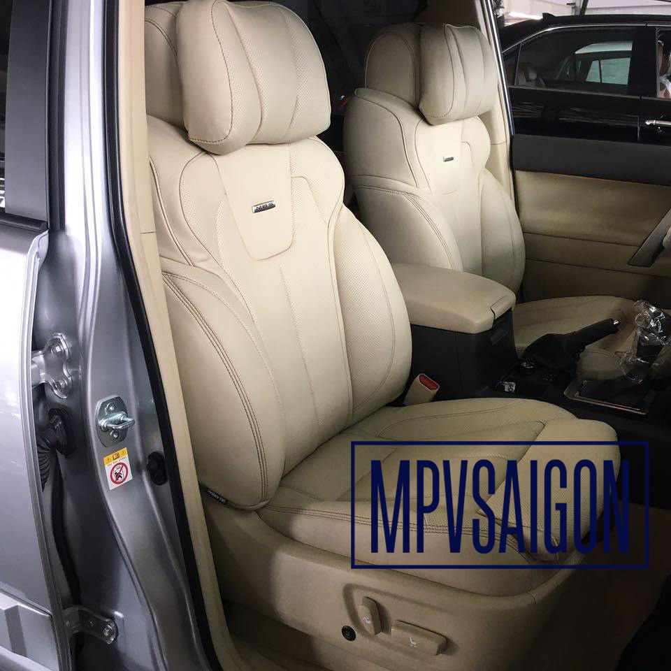 Độ nâng cấp ghế Limousine Land Cruiser Prado