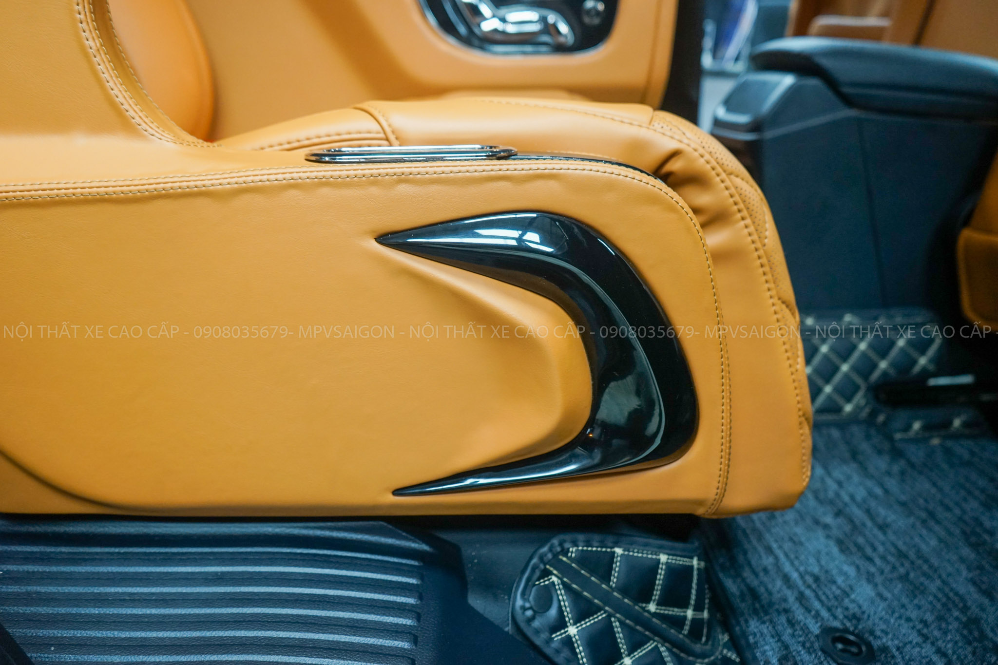 Ghe Limousine EVEREST