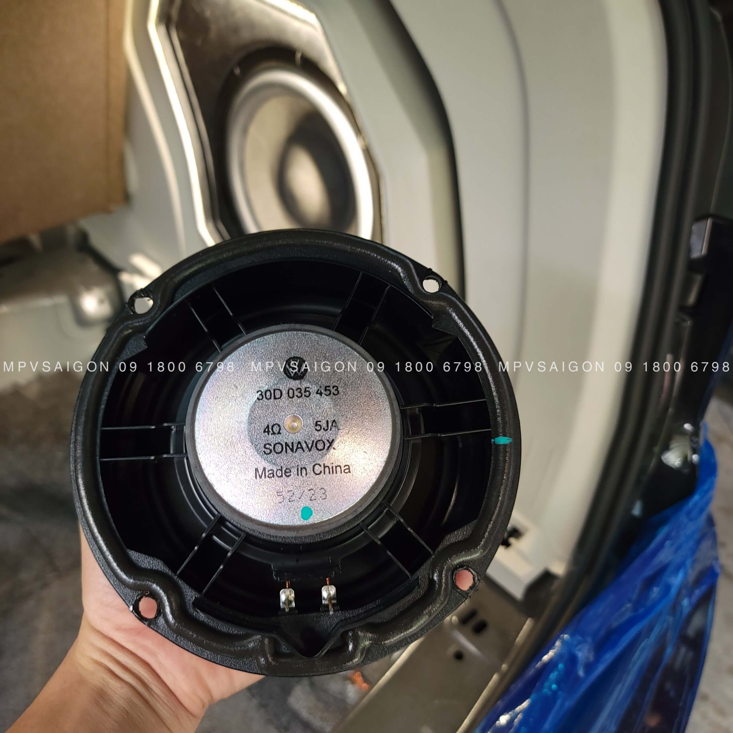 Hệ Thống Âm Thanh Đỉnh Cao Dành Cho Volkswagen Viloran: Bản Độ Gần 300 Triệu