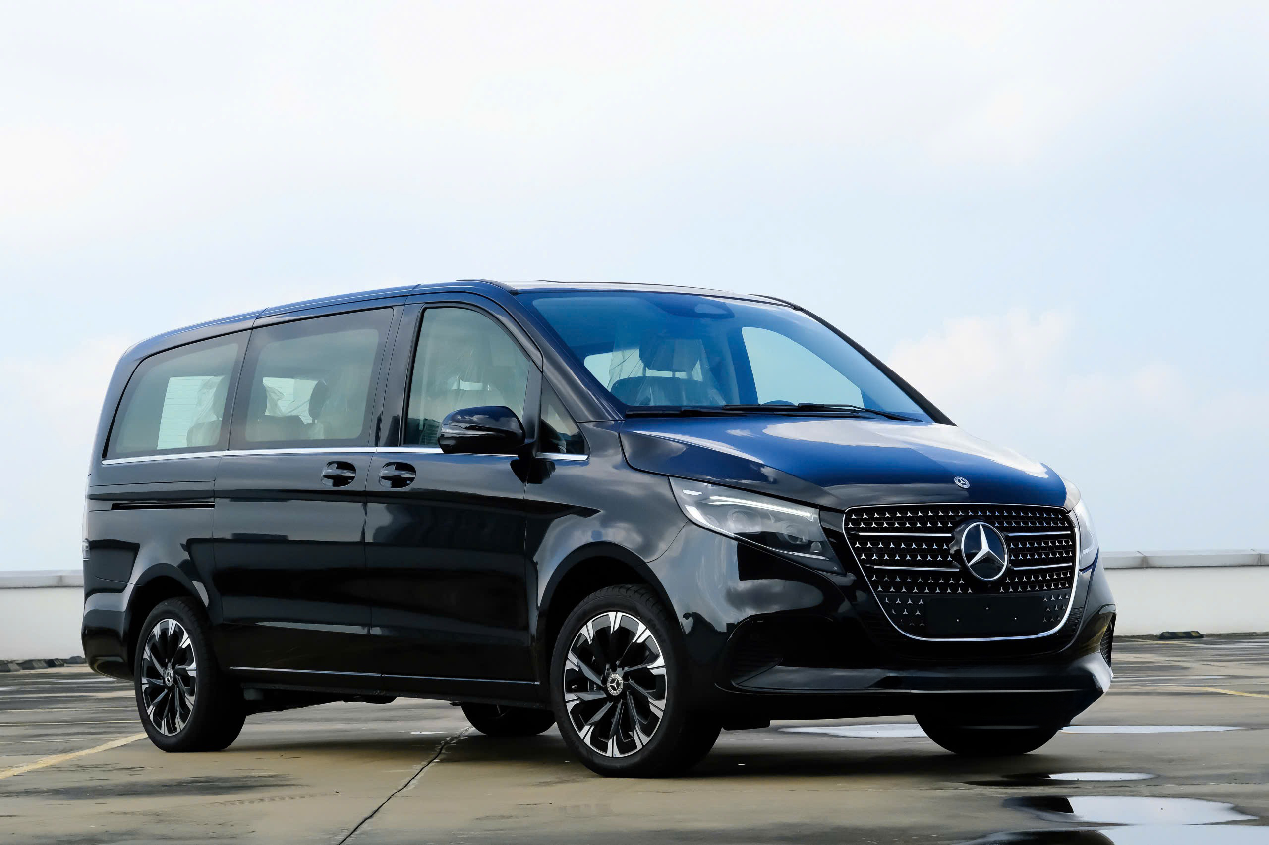 MERCEDES BENZ V300 AVANTGARDE NÂNG CẤP GHẾ BẢN AMG