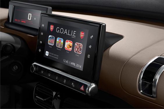 Màn hình Android - giải pháp nâng cấp hệ thống giải trí trong xe