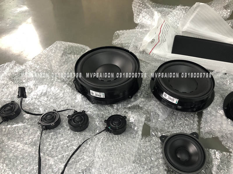 Nâng cấp hệ thống loa Dynaudio cho Volkswagen Viloran