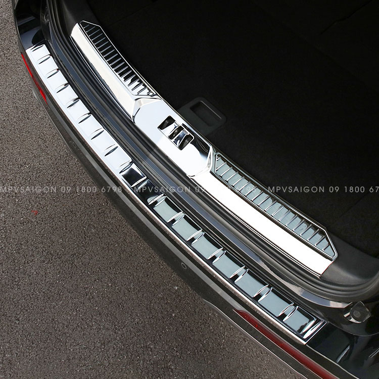 Ốp chống trầy Ford Explorer