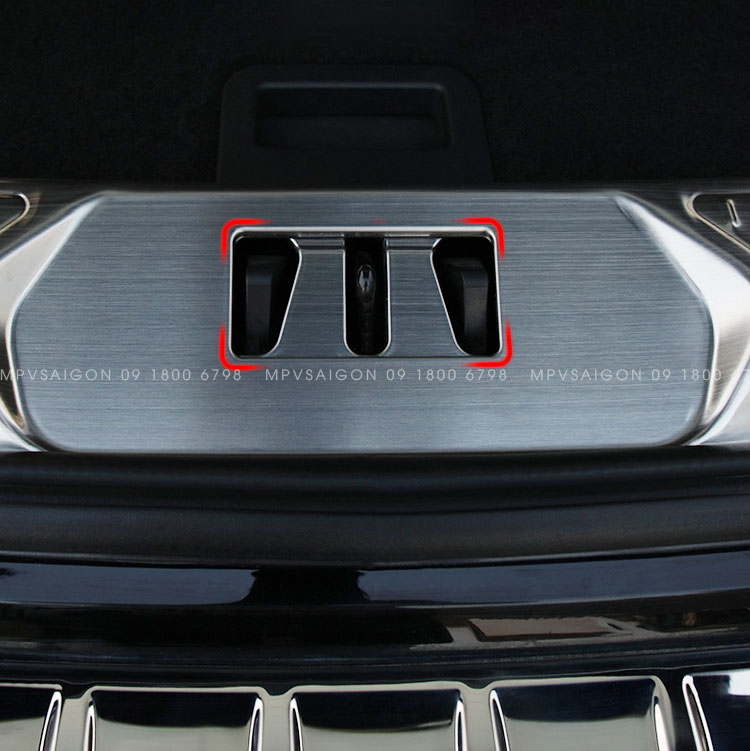 Ốp chống trầy Ford Explorer