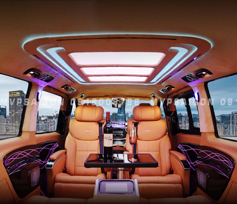 Ốp nội thất carbon LED dòng nước streaming Benz V250