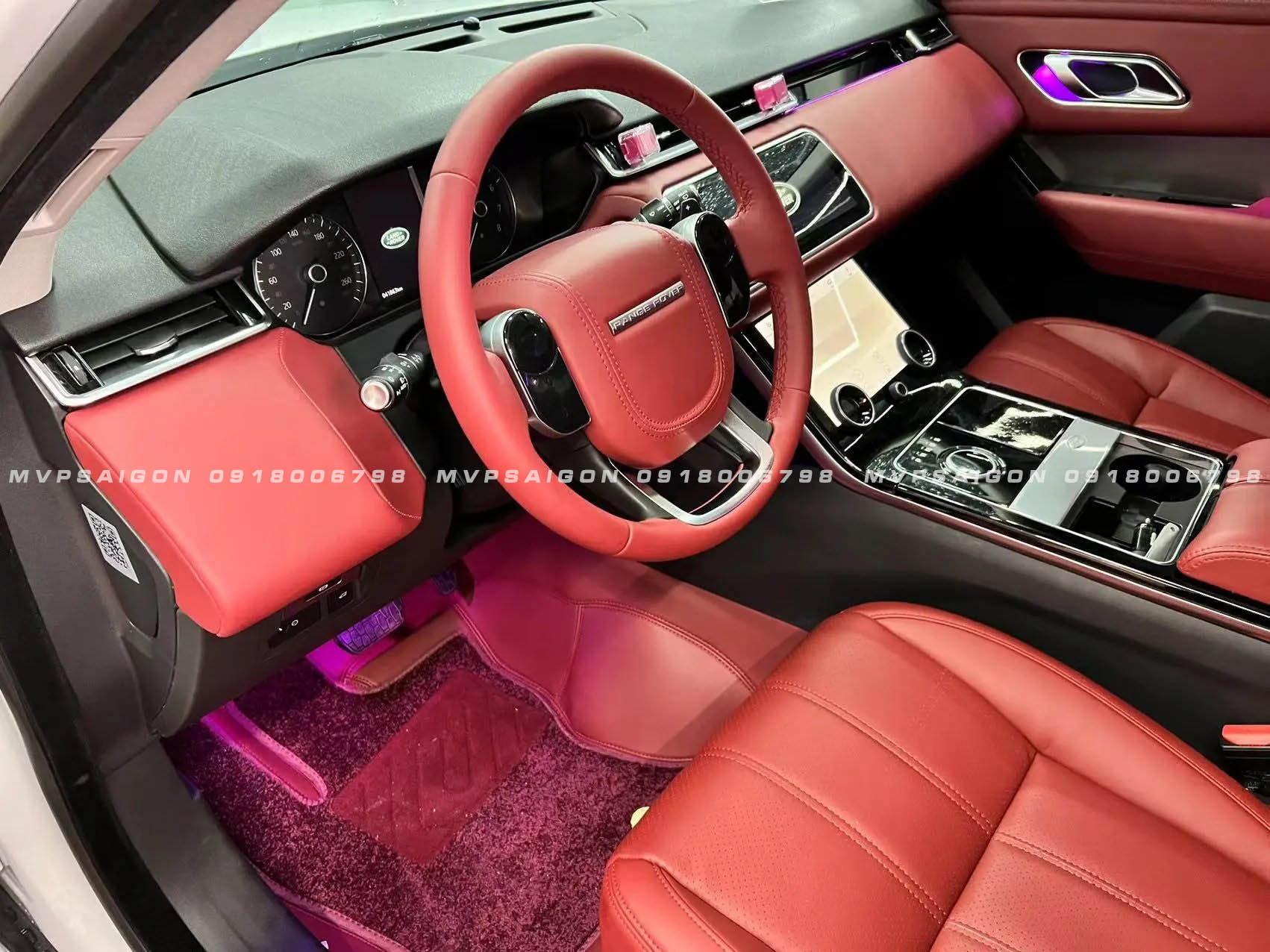 Range Rover Velar bọc da Nappa nội thất tông đỏ - đen