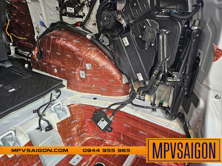 XỬ LÝ CÁCH ÂM VÀ CHỐNG ỒN NEW CARNIVAL 2025 VỚI VẬT LIỆU CHUẨN TỪ DR. ARTEX