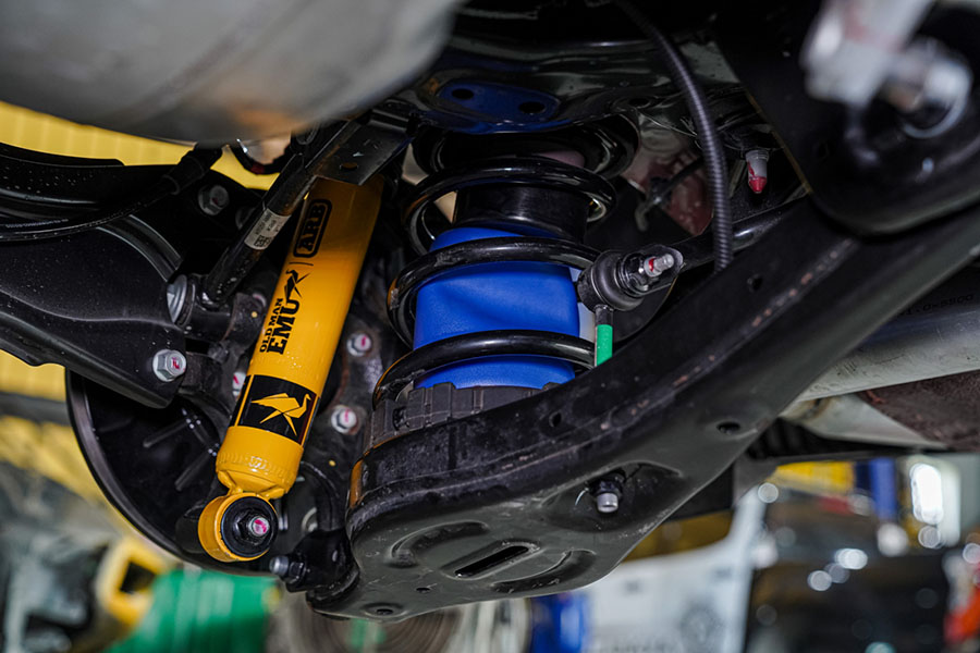 XỬ LÝ TRIỆT ĐỂ NHƯỢC ĐIỂM HỆ THỐNG GIẢM XÓC KIA CARNIVAL