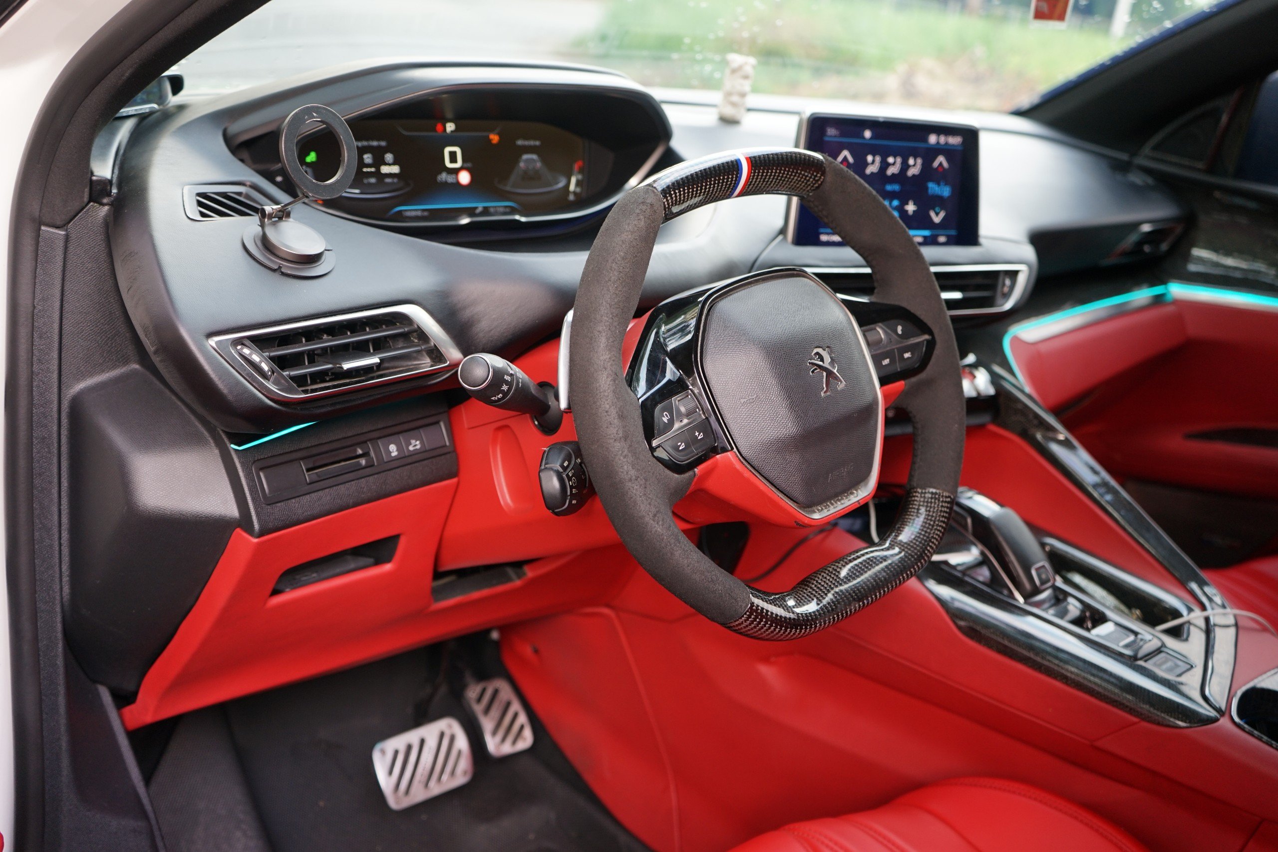 CÁCH PHỤ KIỆN Ô TÔ NÂNG CAO TRẢI NGHIỆM LÁI XE