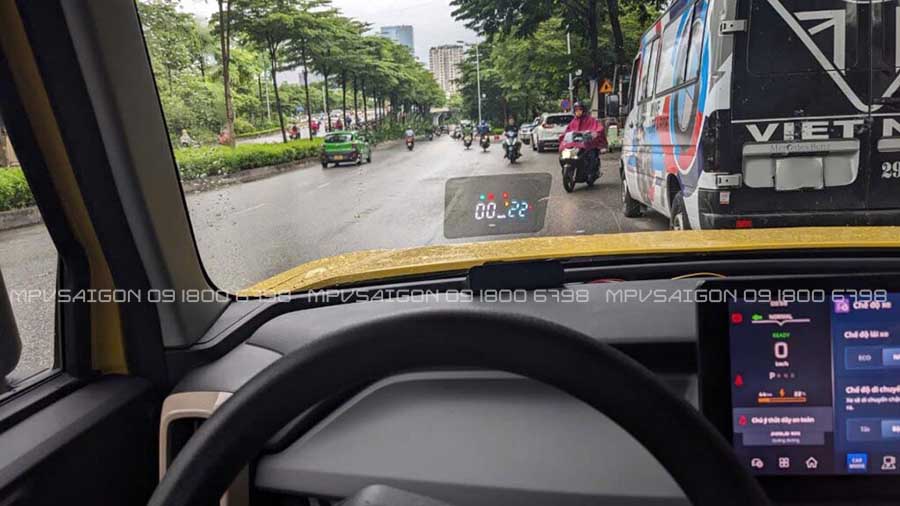 Hud kính cho xe điện VinFast VF3