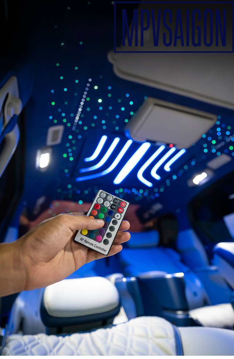 trần LED xe ô tô