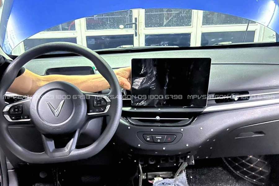 Thay màn hình Android Bravigo cho VinFast VF3