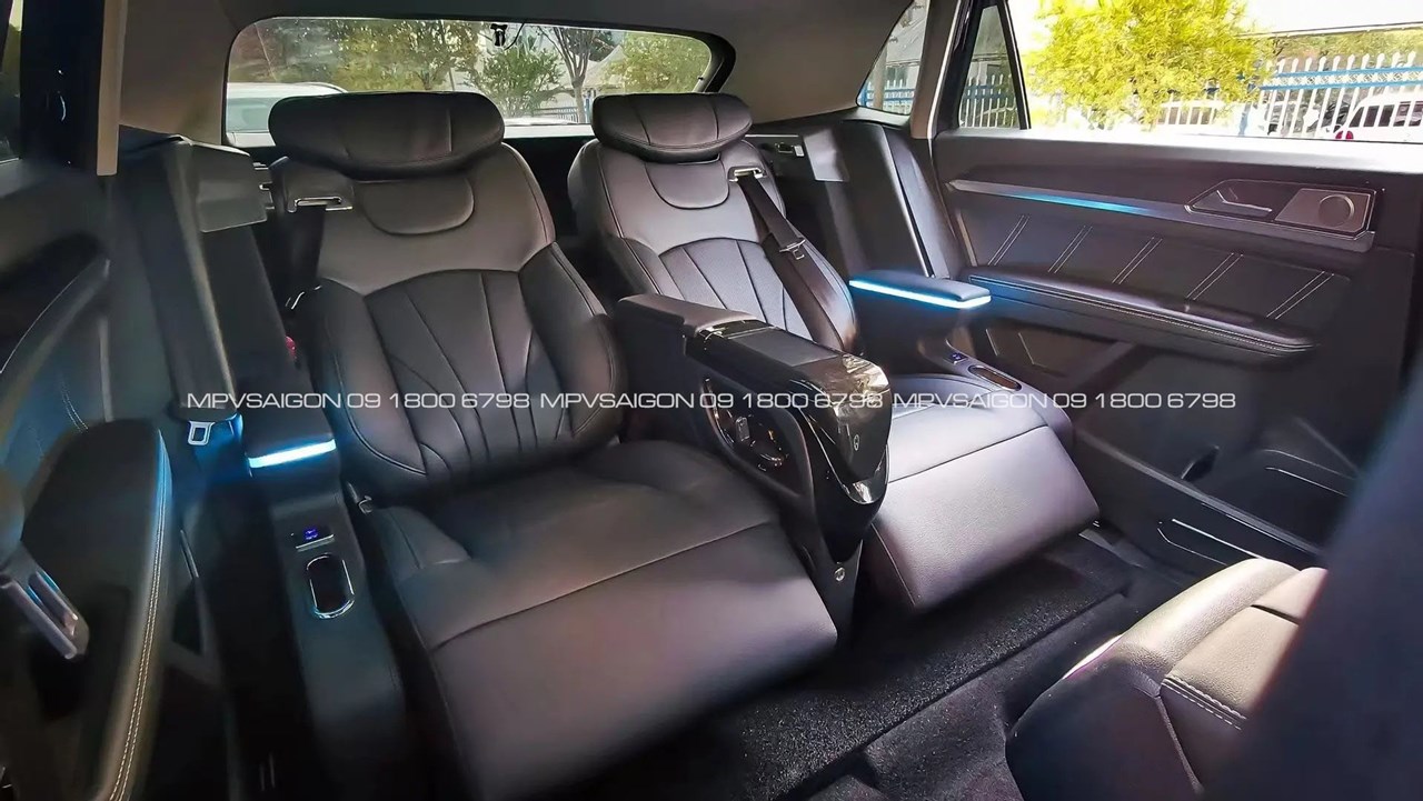 Volkswagen Teramont X độ ghế thương gia Limousine hàng hai