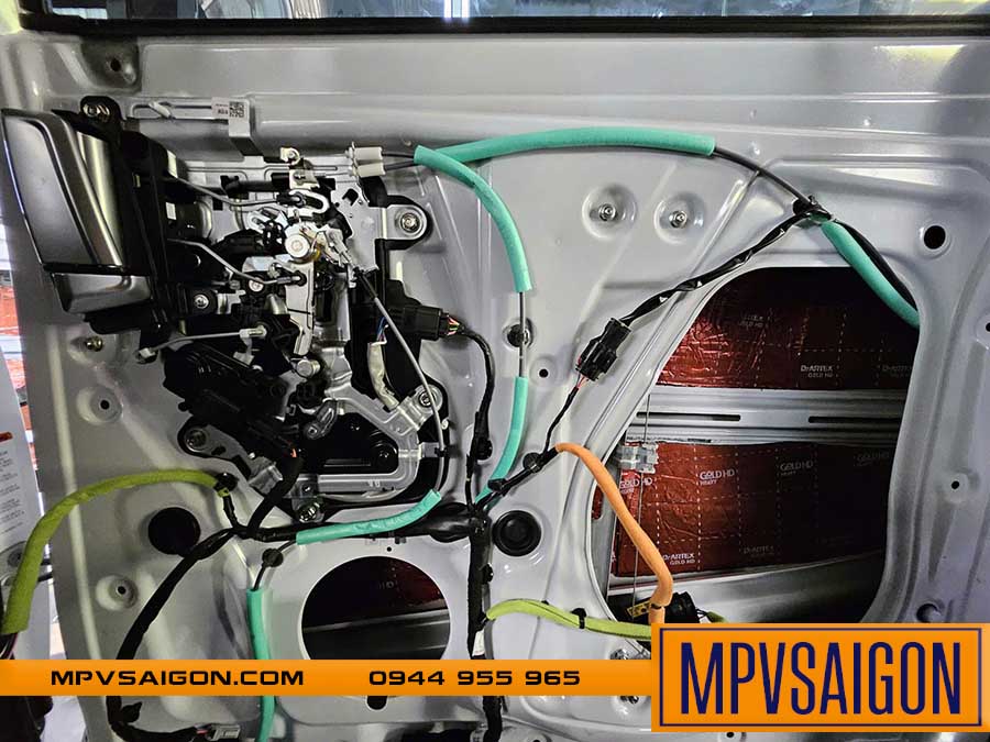 XỬ LÝ CÁCH ÂM VÀ CHỐNG ỒN NEW CARNIVAL 2025 VỚI VẬT LIỆU CHUẨN TỪ DR. ARTEX