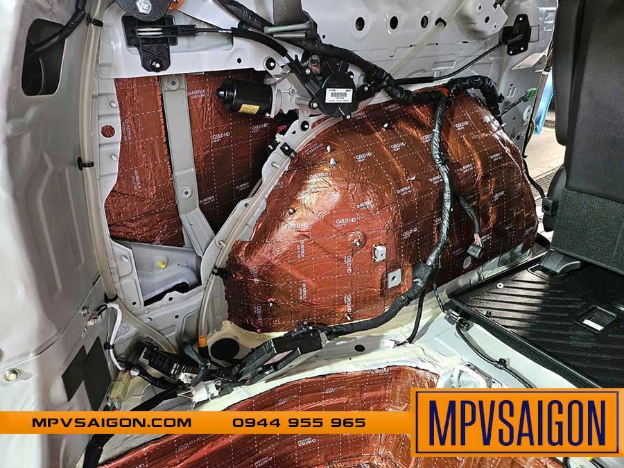 XỬ LÝ CÁCH ÂM VÀ CHỐNG ỒN NEW CARNIVAL 2025 VỚI VẬT LIỆU CHUẨN TỪ DR. ARTEX