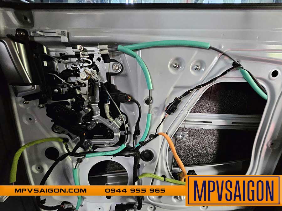 XỬ LÝ CÁCH ÂM VÀ CHỐNG ỒN NEW CARNIVAL 2025 VỚI VẬT LIỆU CHUẨN TỪ DR. ARTEX