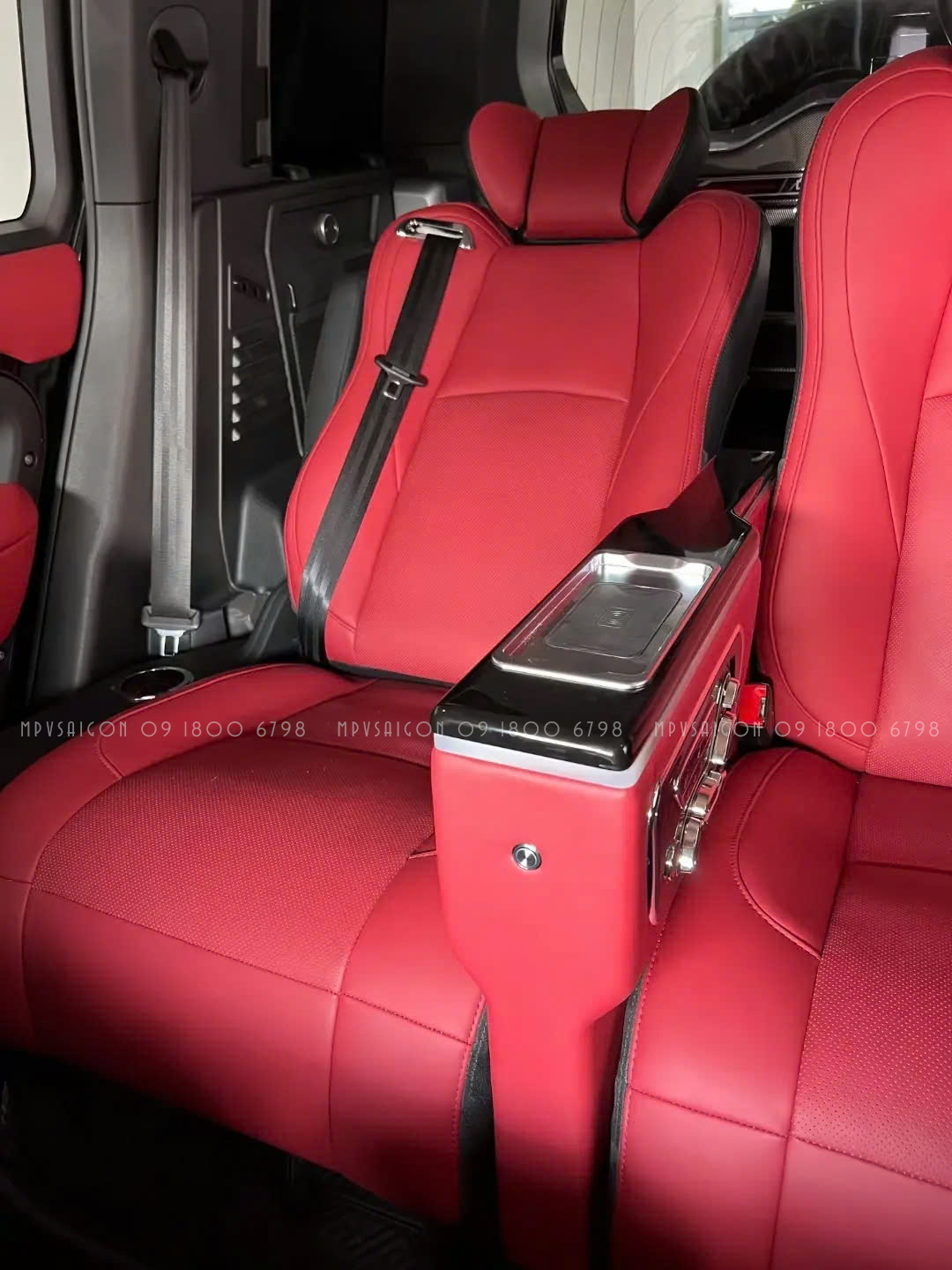 Land Rover Defender 110/130: Kinh nghiệm và các phương án nâng cấp ghế chủ tịch