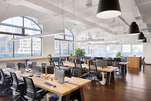 Đảm bảo âm thanh ánh sáng - cách bố trí phòng làm việc đẹp