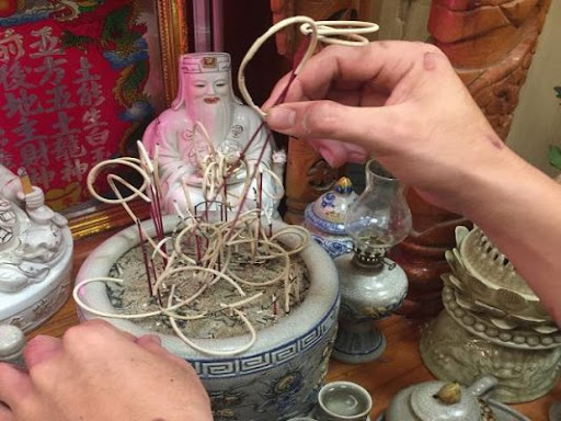 Một số lưu ý quan trọng trong cách bốc bát hương về nhà mới