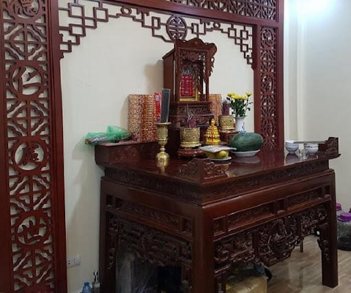 Mua nhà cũ có nên dùng lại bàn thờ của chủ - tại sao có bàn thờ cũ