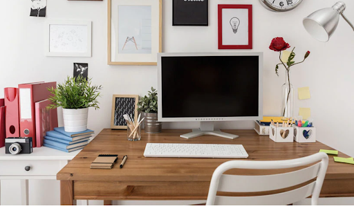 Phần trung tâm bàn làm việc