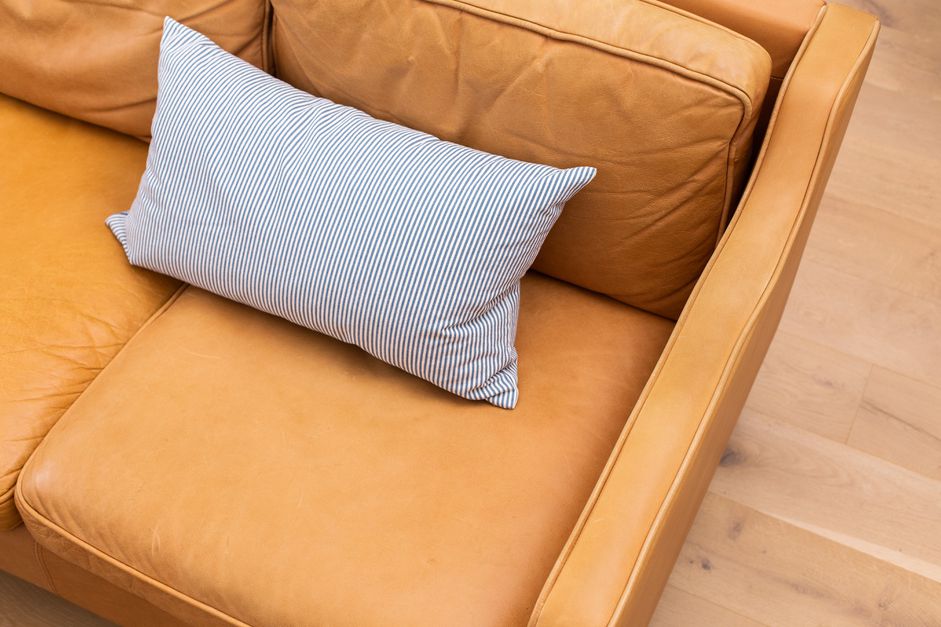 Vệ sinh Sofa da, Ghế da đúng cách - 7