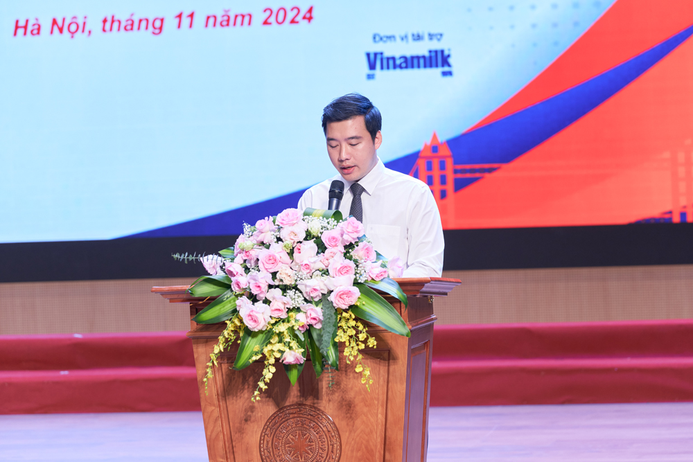 Ông Dương Minh Đức - Ủy viên Ban thường vụ Thành Đoàn, Giám đốc Cung thiếu nhi Hà Nội, phát biểu tại chương trình.