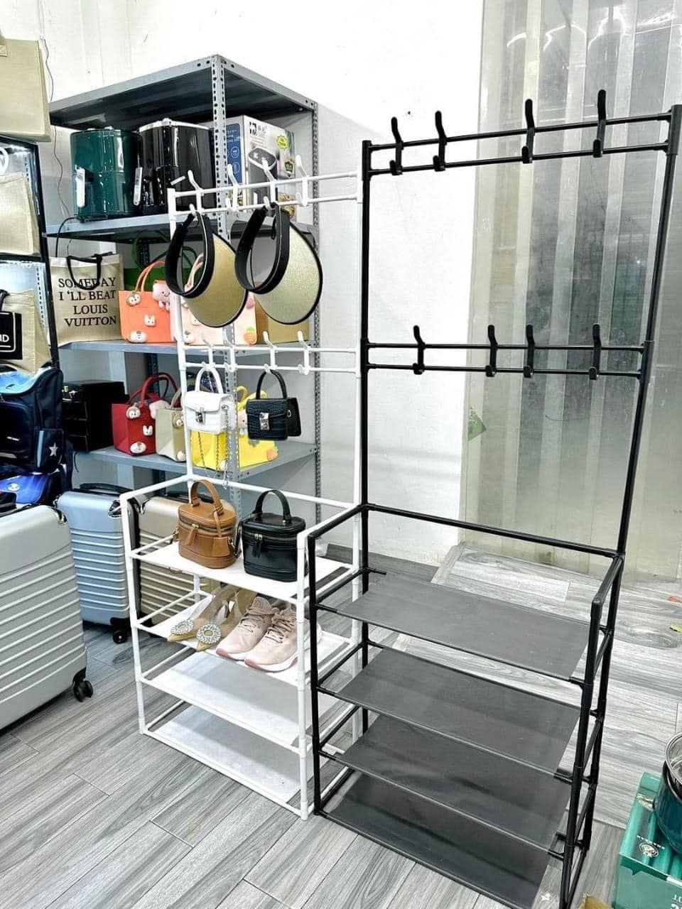 Kệ treo quần áo, để giày dép, túi xách chữ H