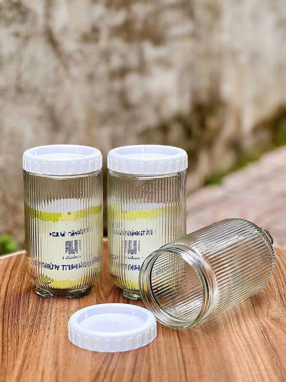 Hũ thuỷ tinh nắp vặn vân sọc 900ml