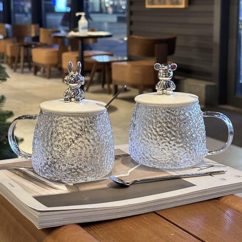 Cốc thuỷ tinh nắp gấu Bearbrick kèm muỗng 500ml