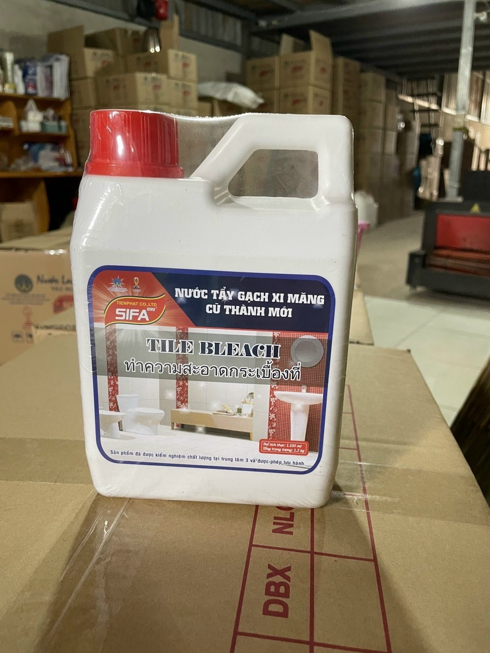 Nước tẩy gạch xi măng thông minh Sifa 1.2kg