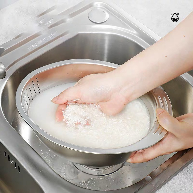 Chậu vo gạo bằng inox chống han gỉ có lổ thoáng nước