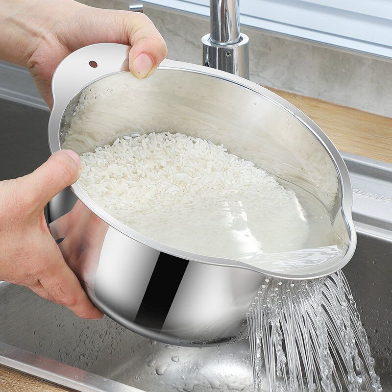 Chậu vo gạo bằng inox chống han gỉ có lổ thoáng nước