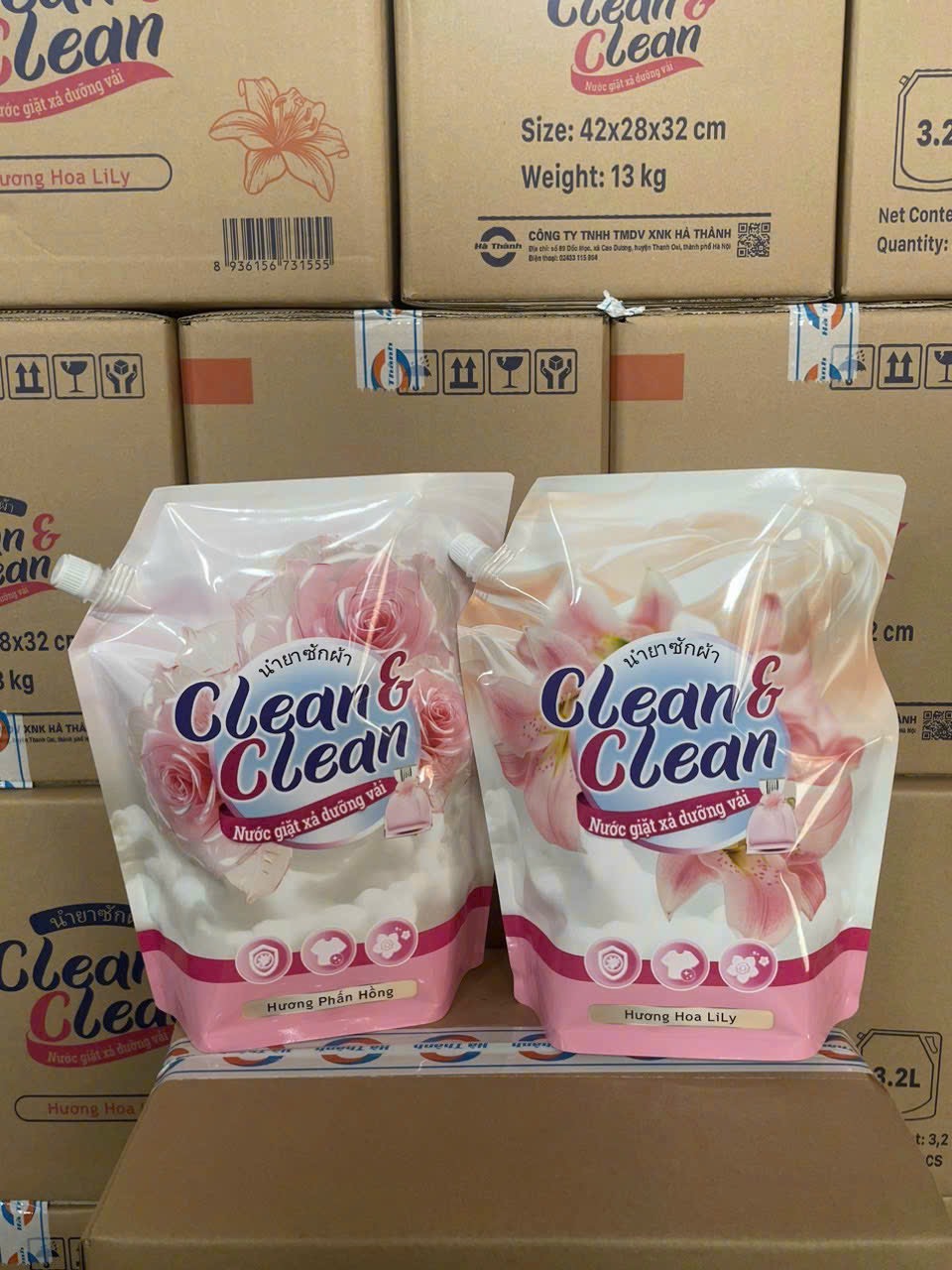 Nước giặt xả dưỡng vải Clean & Clean hương nước hoa