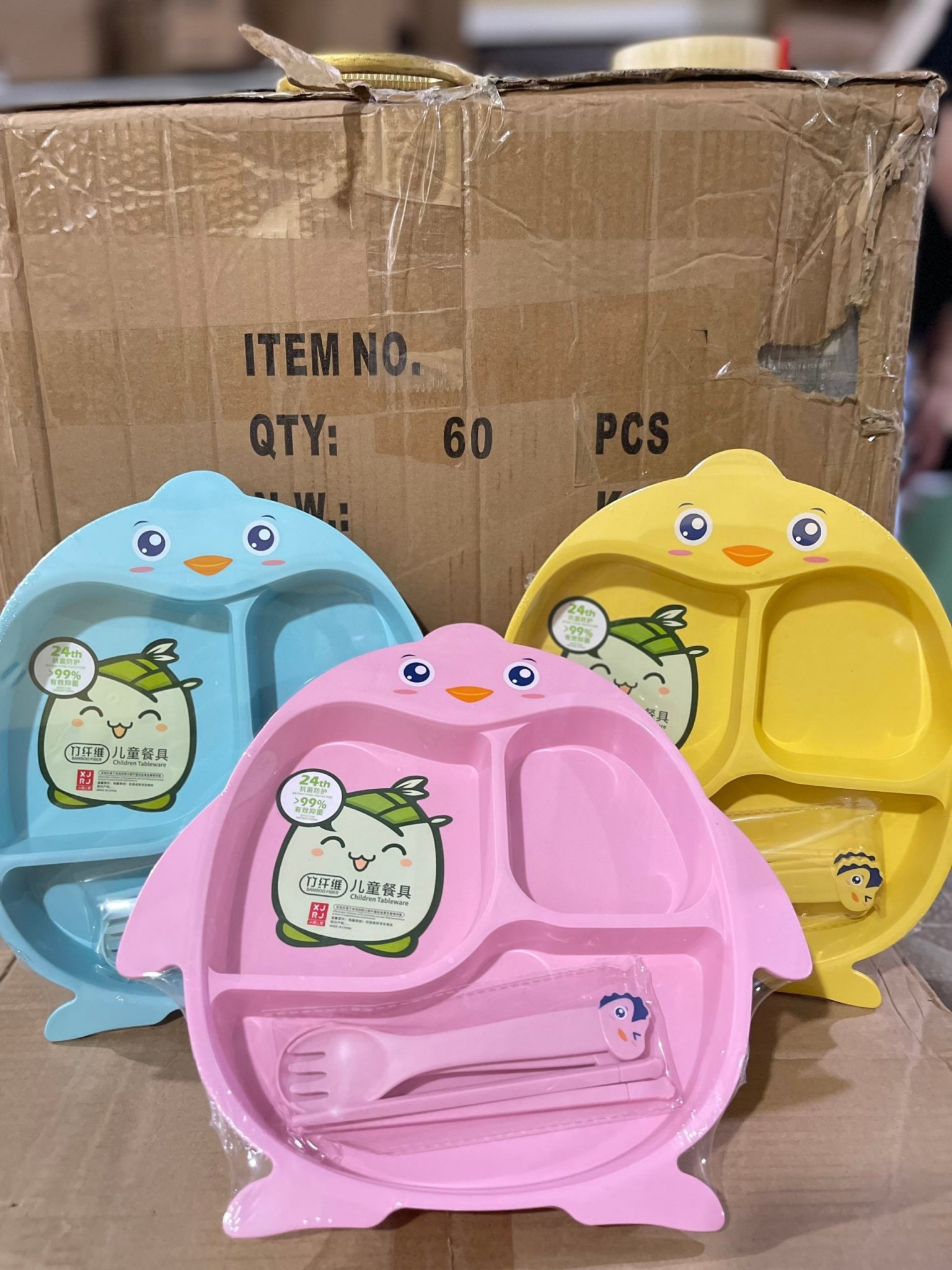 Bộ khay ăn dặm 3 ngăn kèm đũa và đĩa cho bé