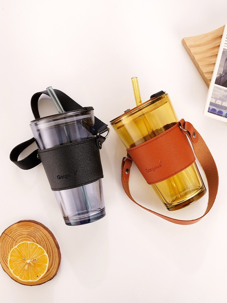 Ly thuỷ tinh bọc da có quai xách 450ml