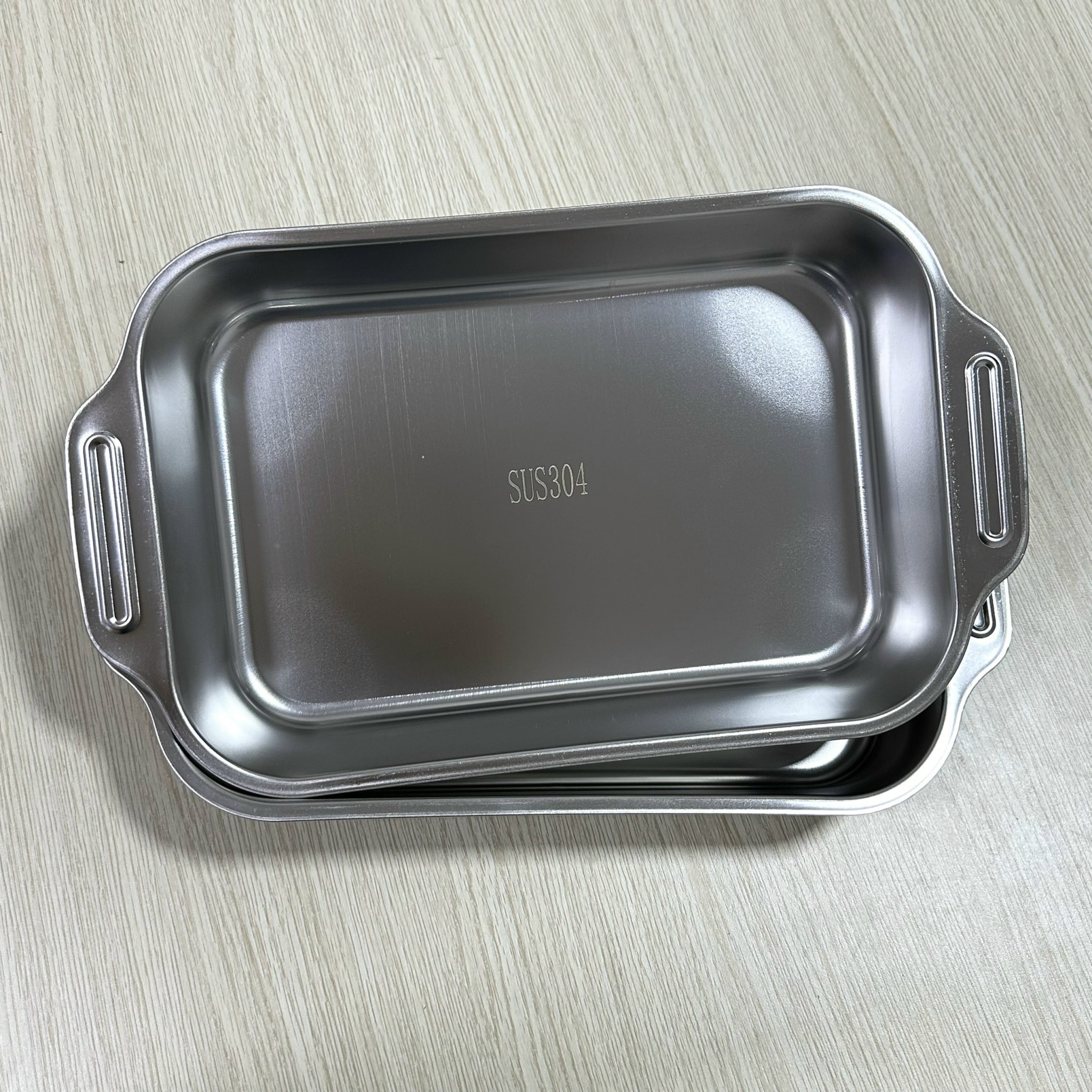 Khay nướng sâu bằng thép không gỉ có tay cầm tiện lợi LOẠI NHỎ