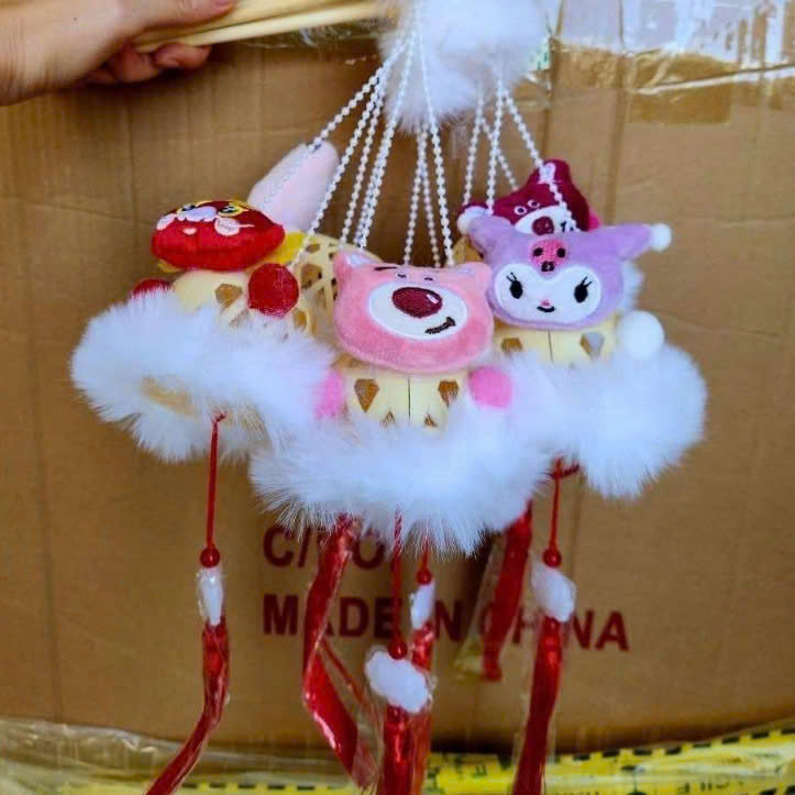 Lồng đèn trung thu hoạt hình bằng tre đan thủ công