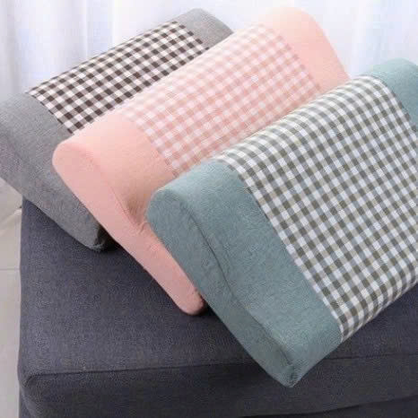 Gối massage cao su non kẻ sọc chống đau vai phong cách Nhật Bản