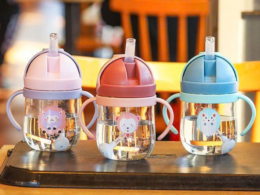 Bình tập uống nước cho bé 250ml có ống hút silicon mềm chống sặc